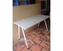 THANH LÝ BÀN CHÂN SẮT T@BLE GIÁ RẺ